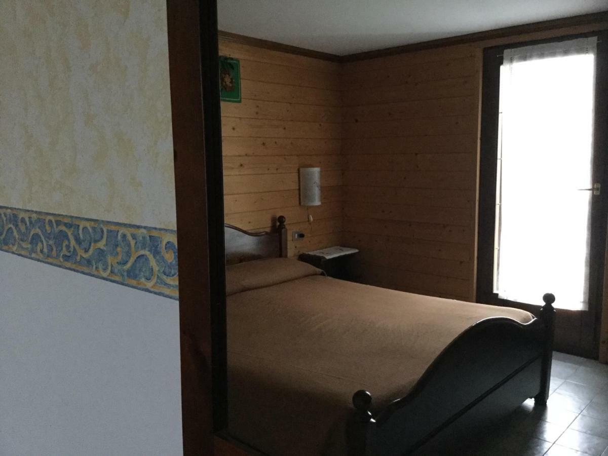 Ciori Hotel 2*