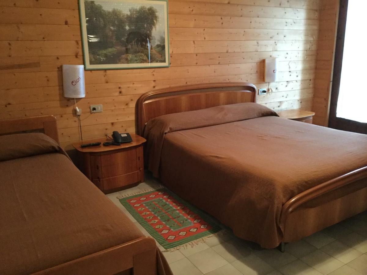 Hotel Ciori 2*